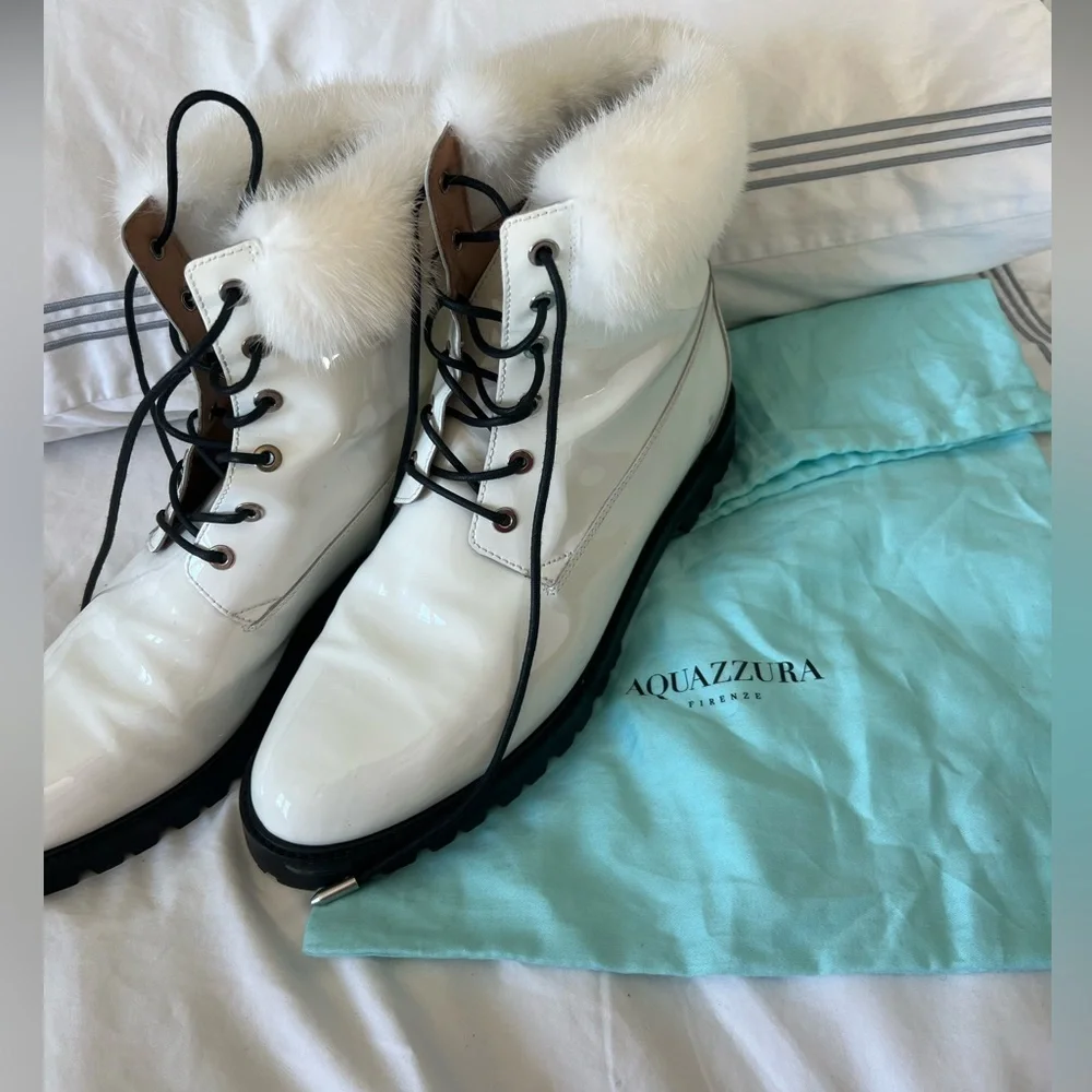 💎 Aquazzura White Patent Faux Fur Winter Size 9 - Picture 3 of 16